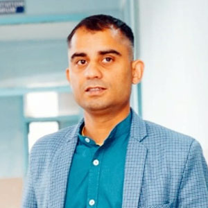 Mr. Davinder Singh